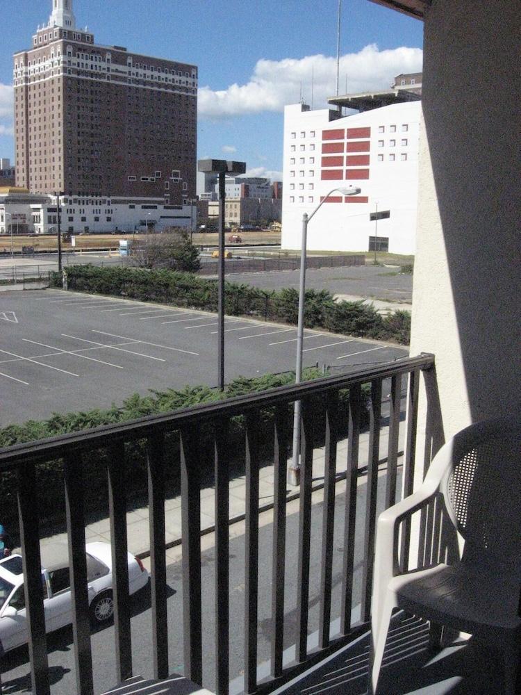Days Inn By Wyndham Atlantic City Beachblock Exterior foto